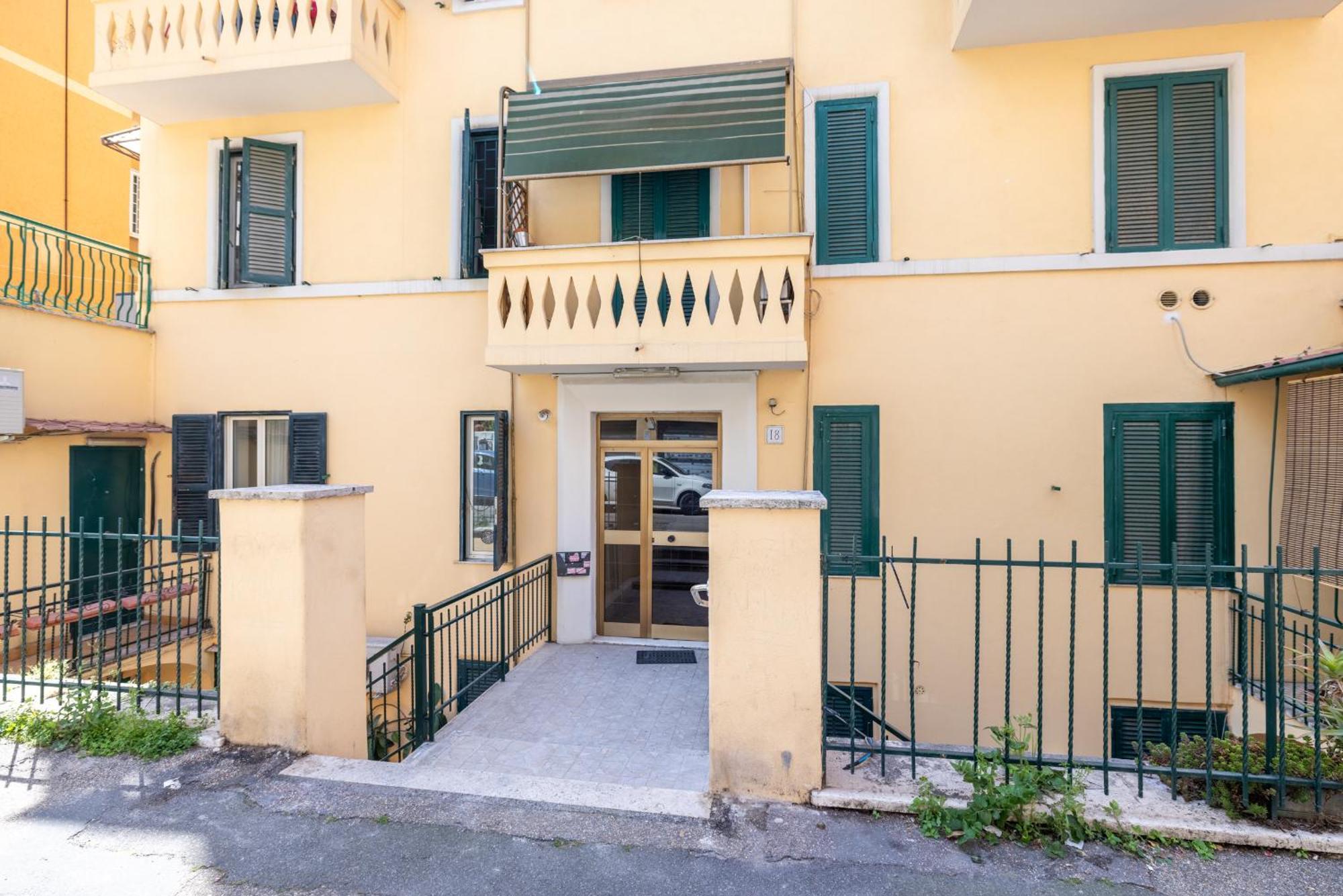 Apartamento Lovely In Monteverde - With Private Garden Roma