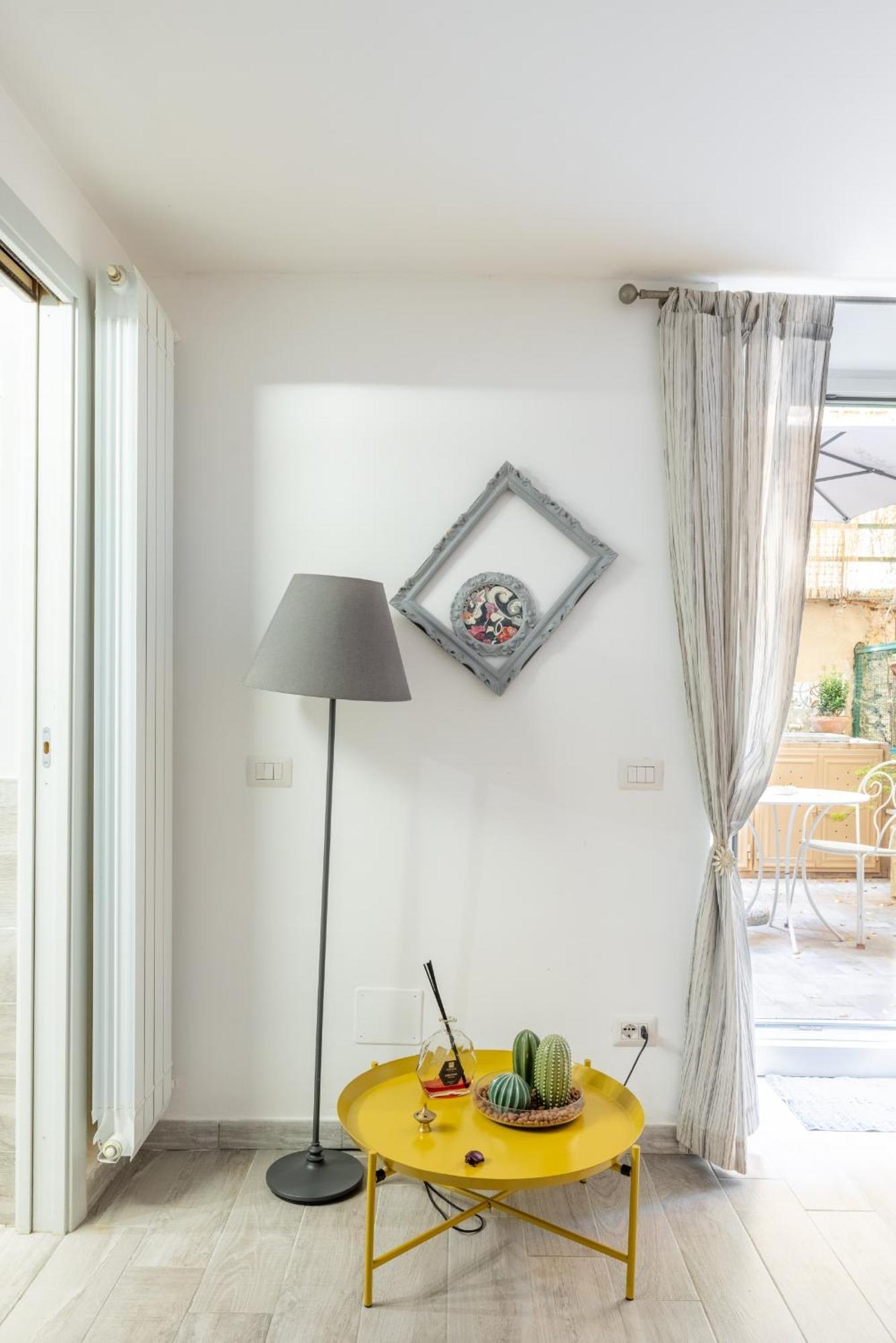 Lovely In Monteverde - With Private Garden Appartamento Roma
